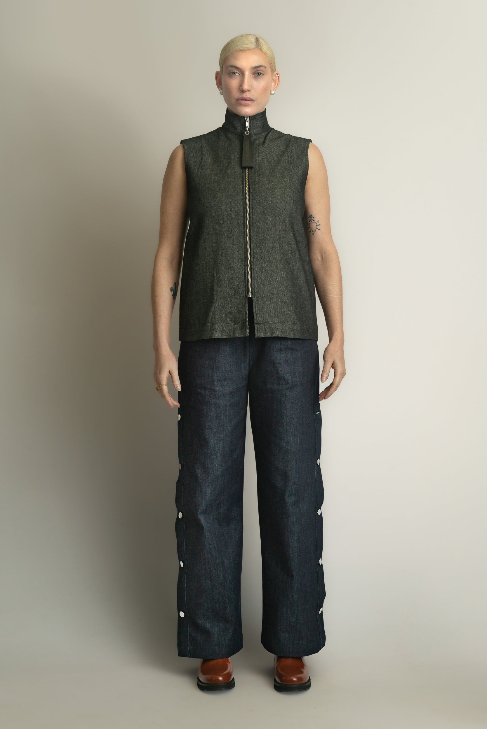 Haiden Vest in Ash Black