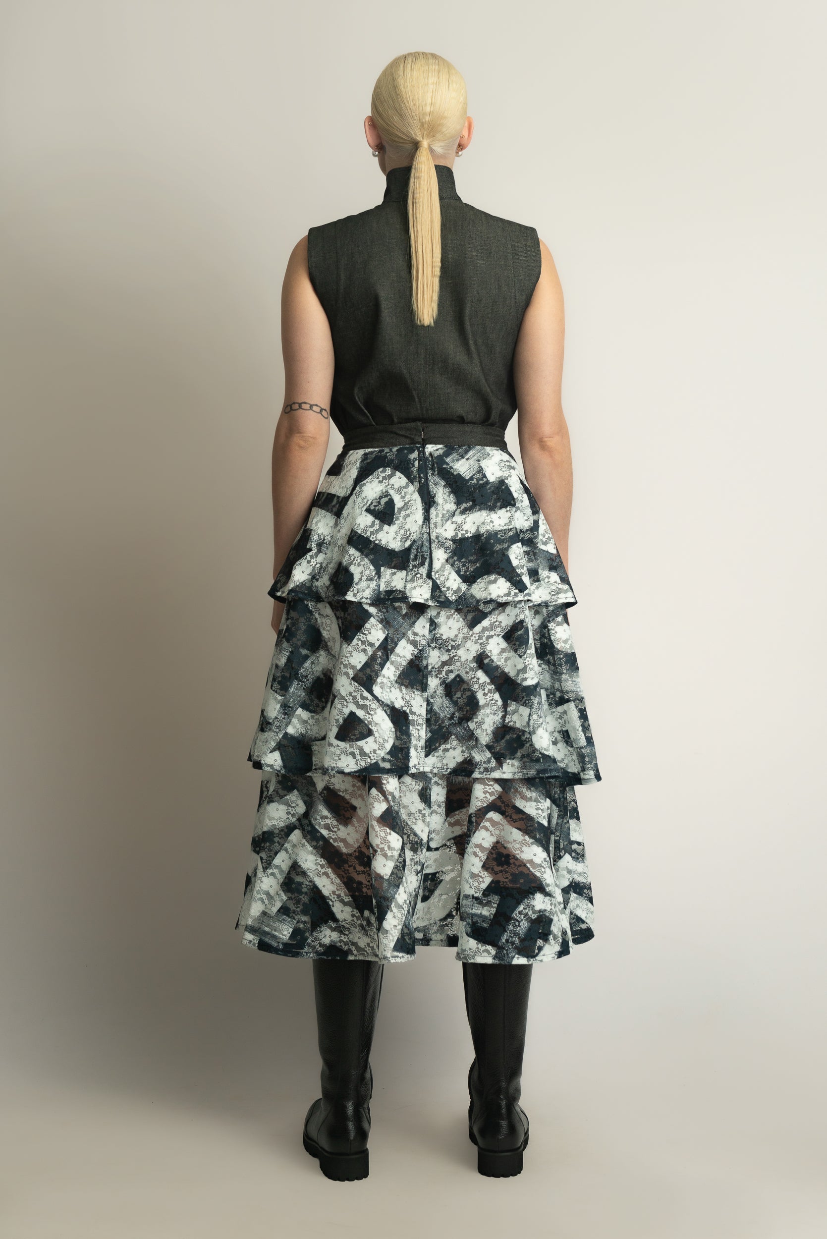 Opulence Lace Skirt in Seafoam